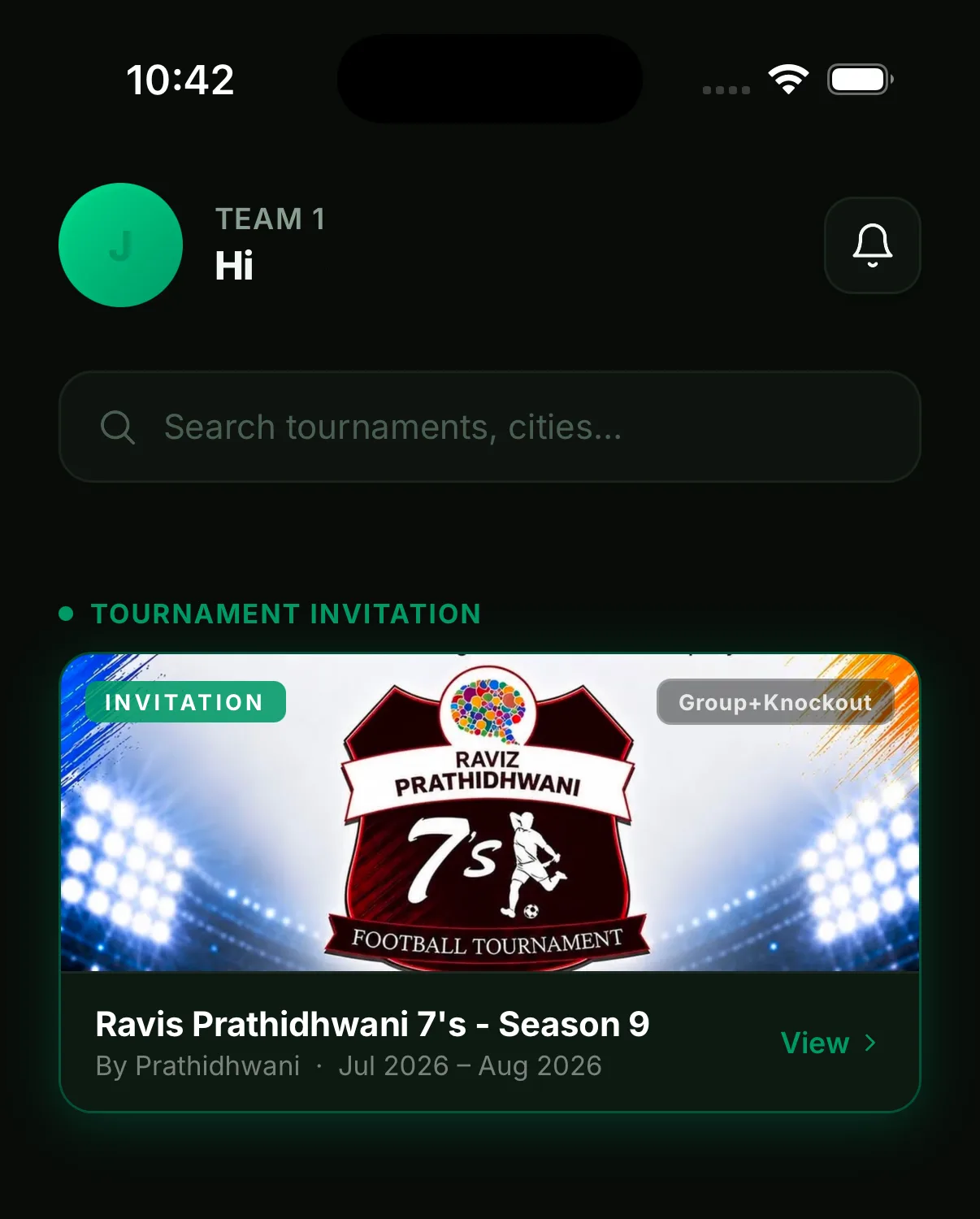 Home screen showing a tournament invitation card